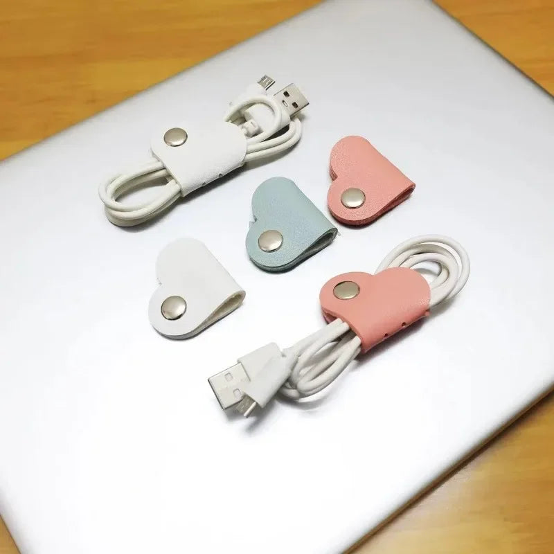 3pcs Heart-Shaped Faux Leather Cable Cord Winder Organizer Cable Management Clips for Headphones