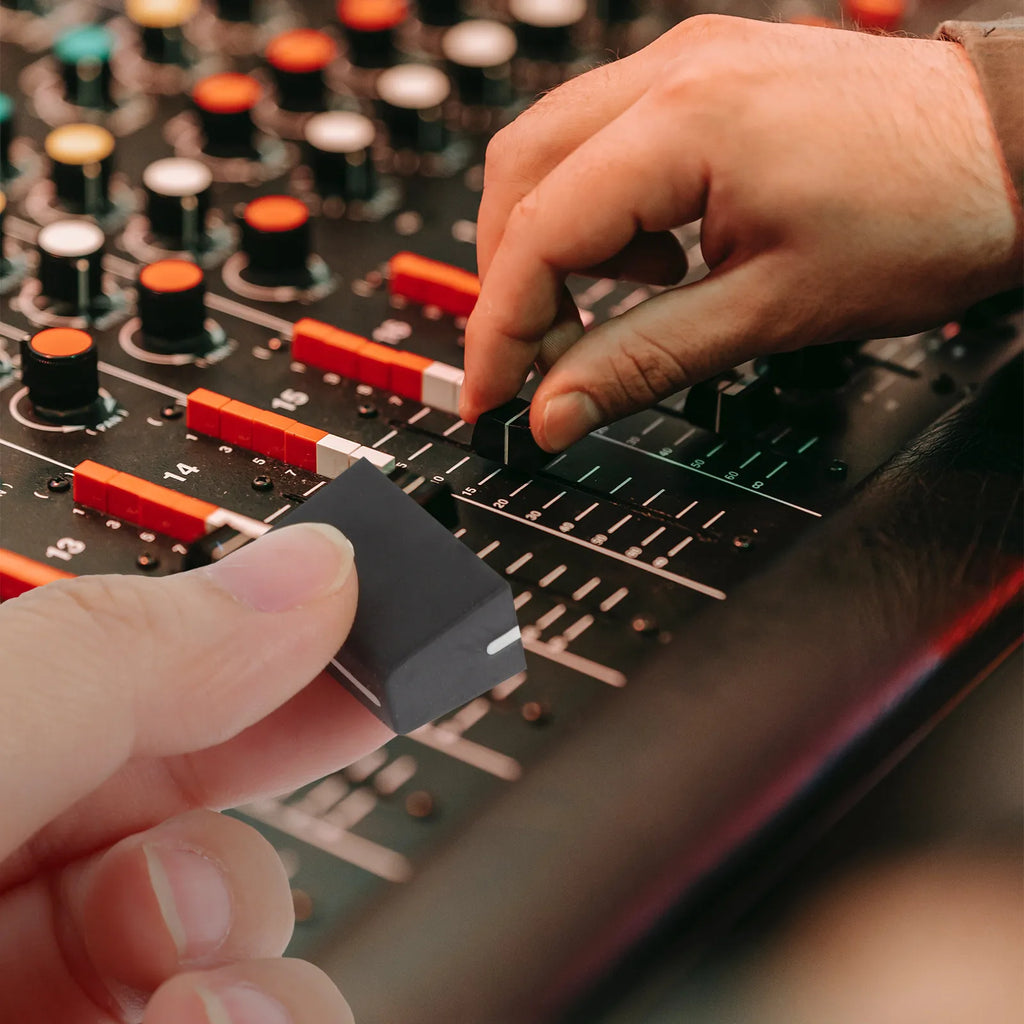 5Pcs Adjusting Fader Caps High Quality Slider Caps for Dj Equipment Mixing Console Audio Control Knobs Mixer Slider Mat